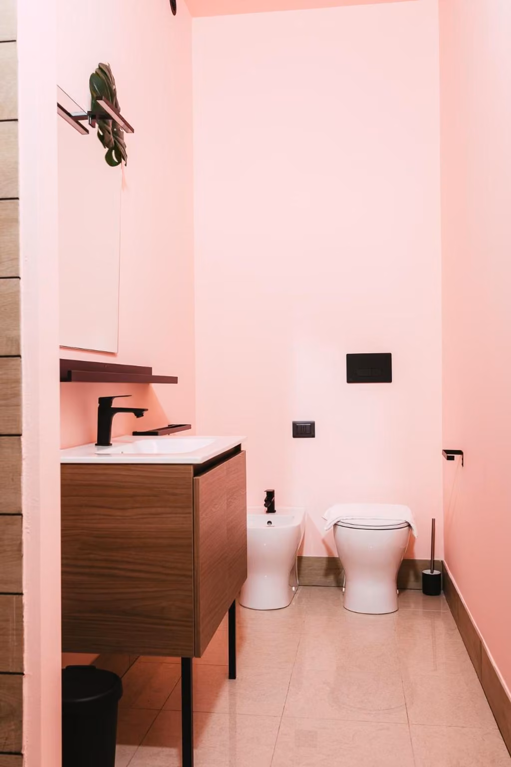 Bagno privato con lavandino e WC de Le Camere ai Trabocchi